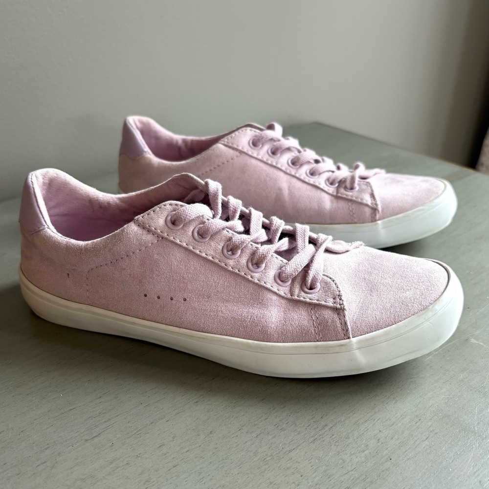 Old Navy Women Purple Suede Sneakers Size 6 Low Top Lace Up Classic Casual